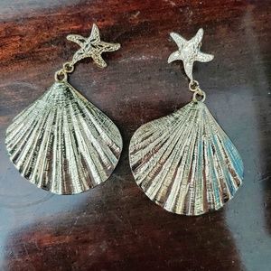 Gold seashell earrings